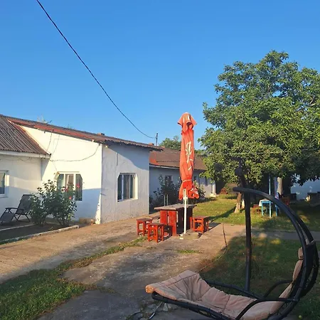 Casa Δωμάτια σε οικογενειακή κατοικία Costinești